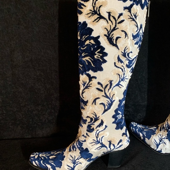 Cowboy boots - Picture 4 of 16